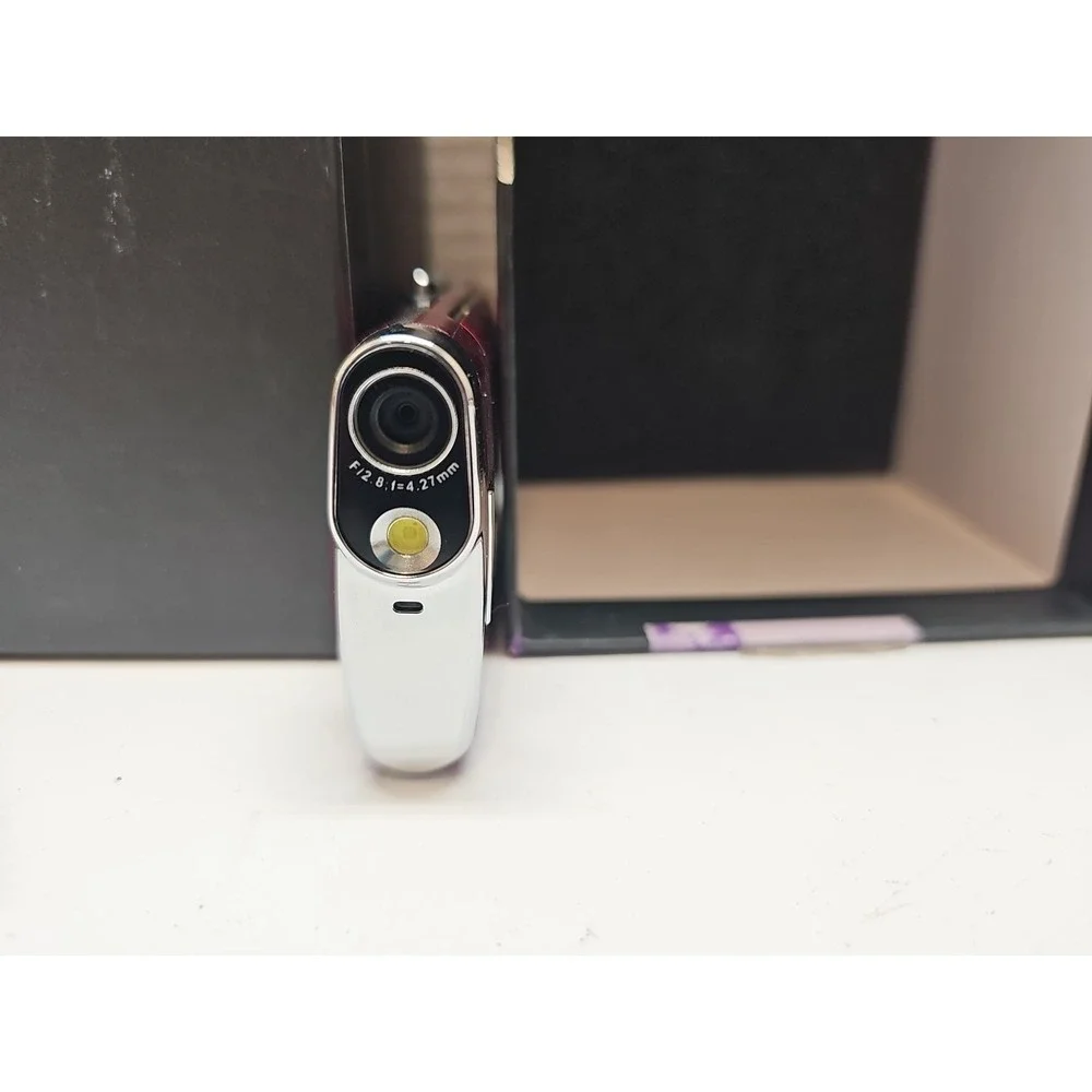 Polaroid id820 red